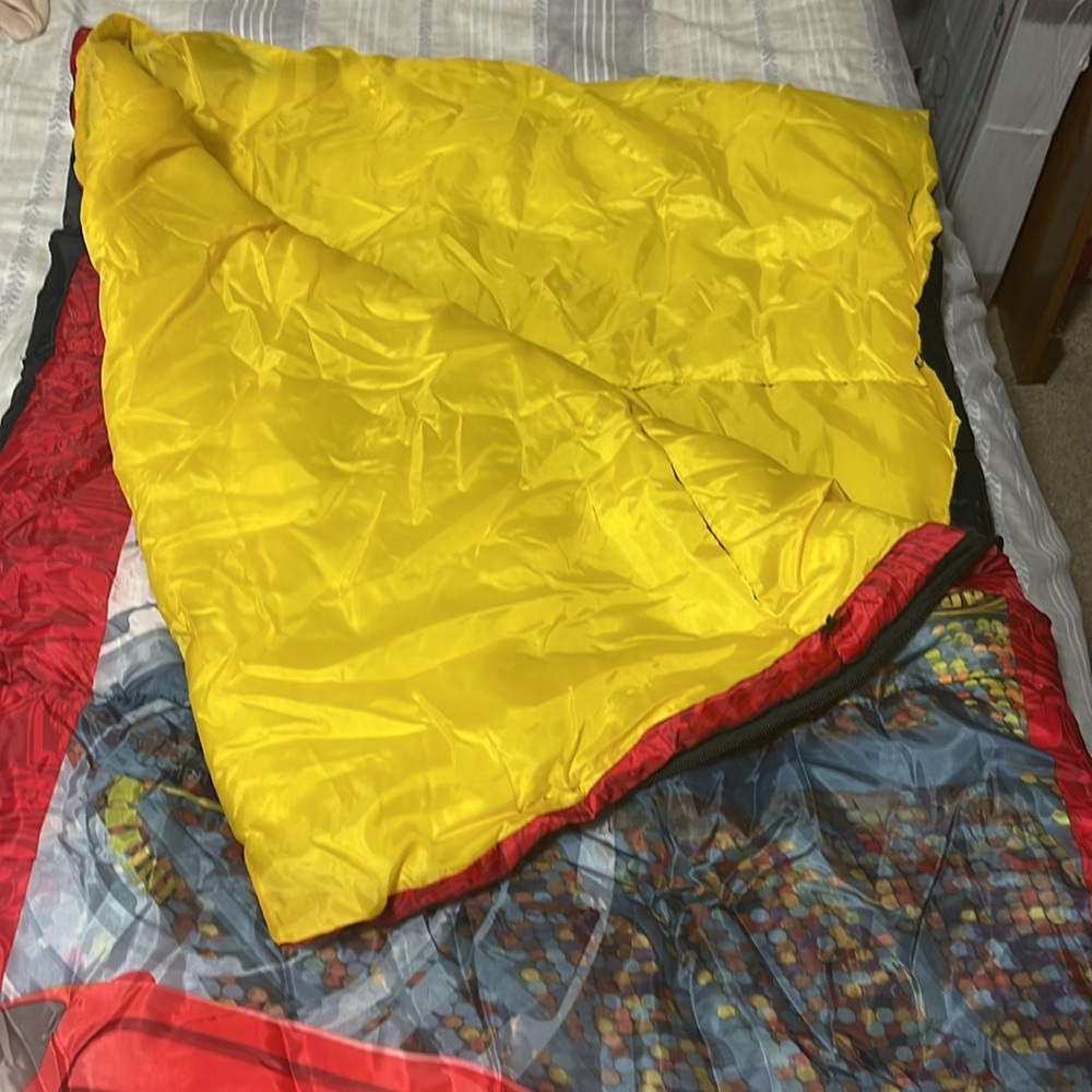 New McQueen sleeping bag - Picture 6 of 7